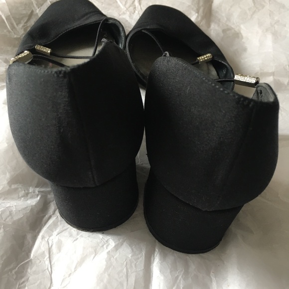 Stuart Weitzman | Vintage Heels - Picture 9 of 11